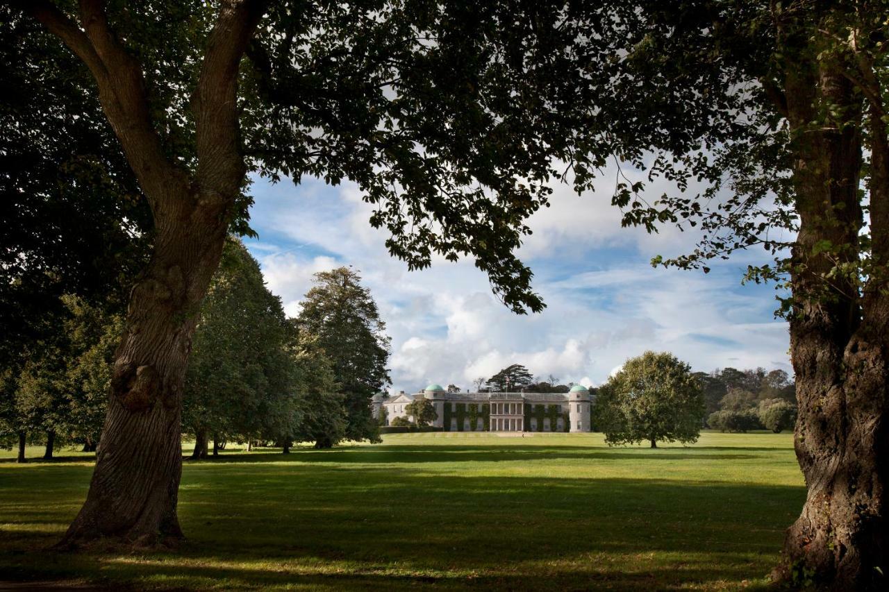 The Goodwood Hotel Чичестер Экстерьер фото